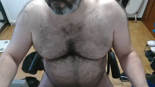 mikeyhotbear online show from July 16, 5:36 am