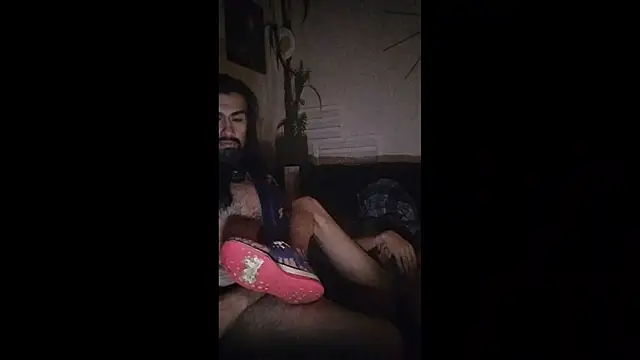 MigeLazzo online show from November 17, 5:10 am