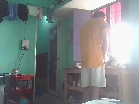 Snapshot of Desiboi4u chatting on September 22, 2:33 am Desiboi4u online show from September 22, 2:33 am