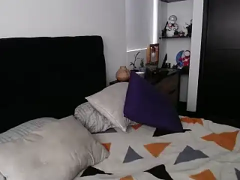 Snapshot of Santiago_kiler chatting on February 13, 10:11 pm Santiago kiler online show from February 13, 10:11 pm