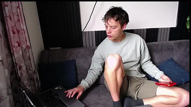 Snapshot of Santiago_kiler chatting on October 18, 2:00 pm Santiago kiler online show from October 18, 2:00 pm