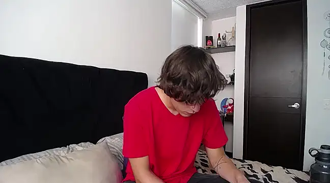 Snapshot of Santiago_kiler chatting on March 1, 4:33 pm Santiago kiler online show from March 1, 4:33 pm