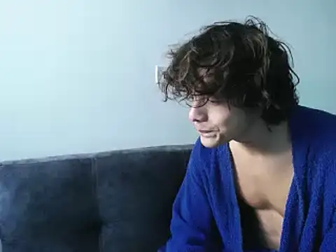 Snapshot of Santiago_kiler chatting on December 10, 1:33 pm Santiago kiler online show from December 10, 1:33 pm