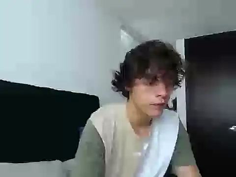 Snapshot of Santiago_kiler chatting on December 16, 5:00 pm Santiago kiler online show from December 16, 5:00 pm