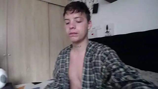 Snapshot of Santiago_kiler chatting on September 19, 12:16 pm Santiago kiler online show from September 19, 12:16 pm