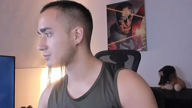 Snapshot of AlexRivera6 chatting on December 21, 10:50 am AlexRivera6 online show from December 21, 10:50 am