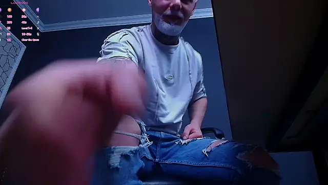 BrianHunts online show from December 4, 5:25 am