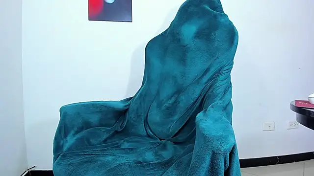 Snapshot of lazzon_bastion chatting on February 23, 7:58 pm lazzon bastion online show from February 23, 7:58 pm