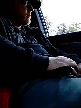 Hotredheadandtoungelasher online show from February 20, 10:48 pm