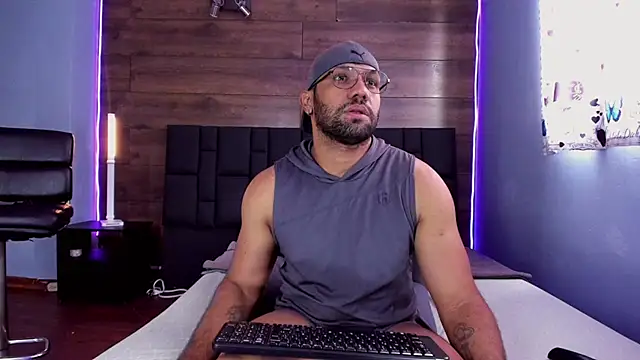 anthonylatynxd online show from November 27, 7:39 pm