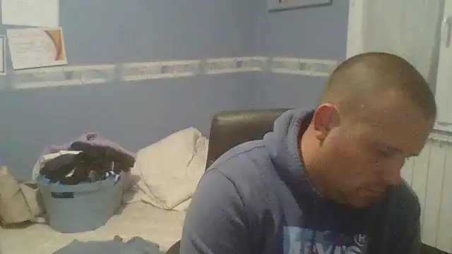 manubm03 online show from October 14, 3:52 pm