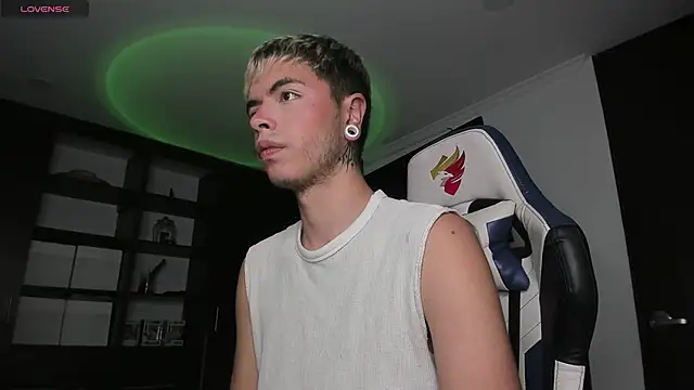 Snapshot of _morghan_ chatting on December 28, 7:33 am  morghan  online show from December 28, 7:33 am