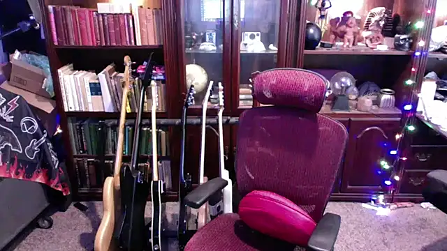 BeardedBear999 online show from January 5, 6:00 pm