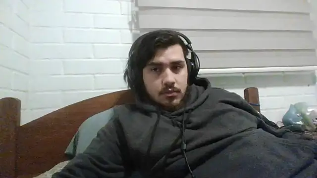 hung weeb online show from June 18, 3:30 am