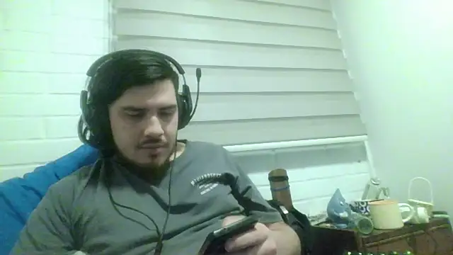 hung weeb online show from July 12, 3:52 am
