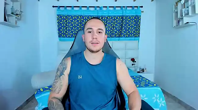 Snapshot of juan__jimenez chatting on February 1, 9:40 pm juan  jimenez online show from February 1, 9:40 pm