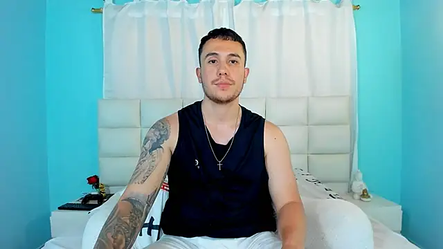 Snapshot of juan__jimenez chatting on September 11, 8:30 pm juan  jimenez online show from September 11, 8:30 pm