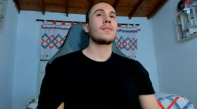 Snapshot of juan__jimenez chatting on March 21, 3:12 am juan  jimenez online show from March 21, 3:12 am