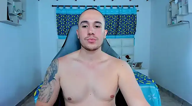 Snapshot of juan__jimenez chatting on February 14, 11:32 pm juan  jimenez online show from February 14, 11:32 pm