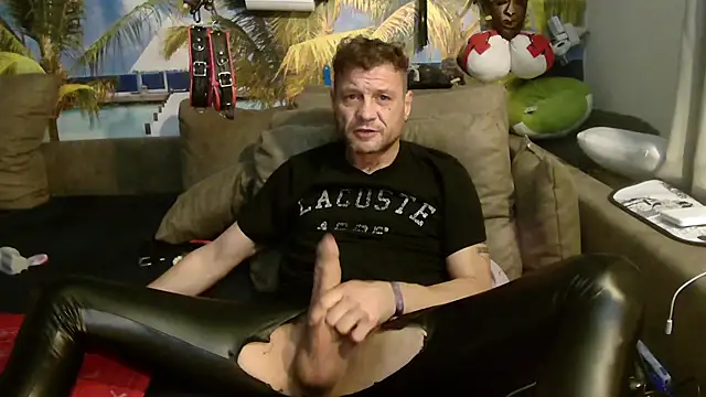 druckfug online show from December 15, 4:04 pm