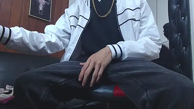 Snapshot of GaboReyes chatting on February 13, 4:32 am GaboReyes online show from February 13, 4:32 am