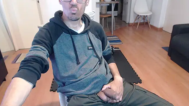 guachin hunk online show from September 27, 12:19 am