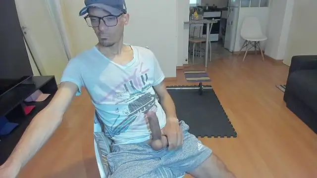 guachin hunk online show from September 20, 1:44 pm