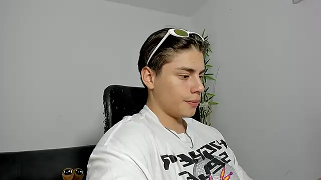 Giordano Russo online show from March 15, 8:43 pm