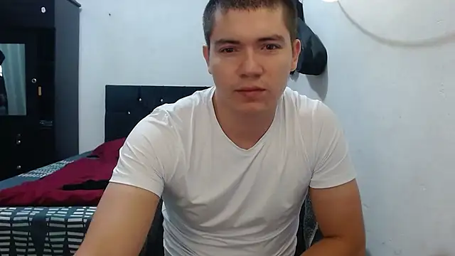 suckmydickbitch97 online show from December 16, 11:50 am