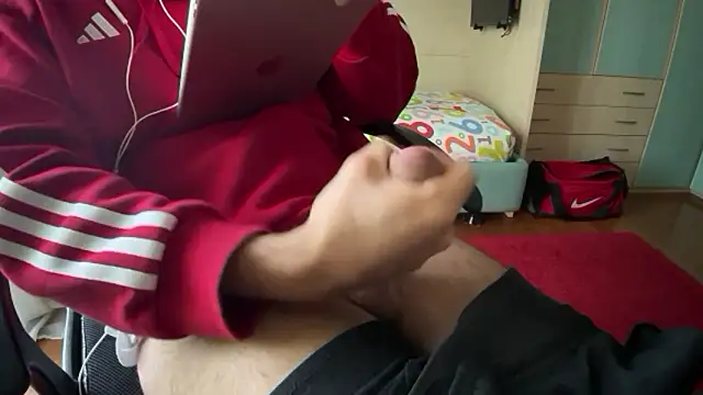 areo2002 online show from February 2, 3:07 pm