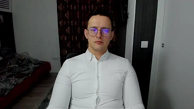 sexxymuscles4u online show from February 17, 12:37 pm