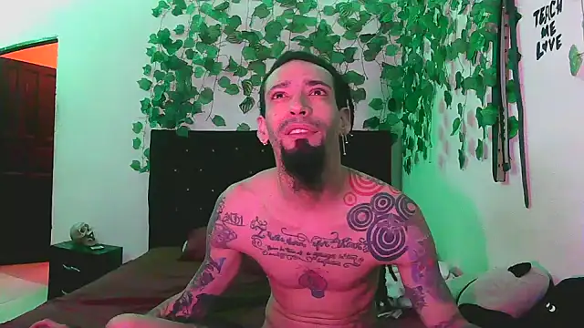 caribbeanlover1 online show from November 4, 11:22 am