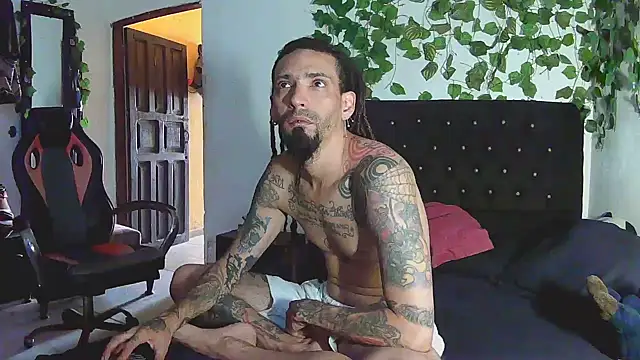 caribbeanlover1 online show from April 8, 7:33 pm