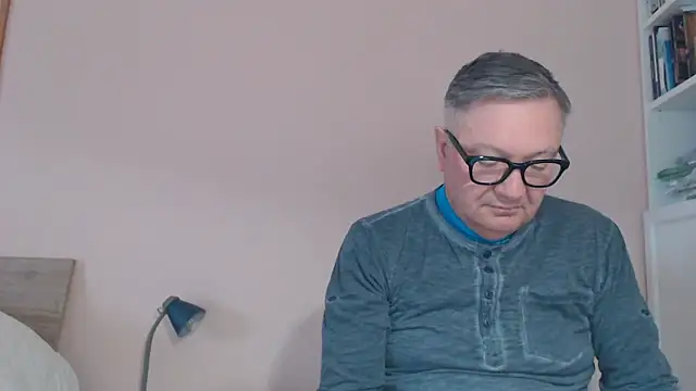 YOU6me online show from April 16, 9:42 am