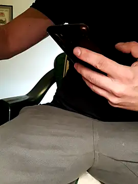 Snapshot of Lucas1andOnly4Girl chatting on September 25, 10:36 am Lucas1andOnly4Girl online show from September 25, 10:36 am