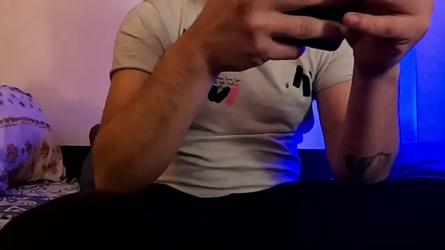 Snapshot of Lucas1andOnly4Girl chatting on December 3, 7:44 pm Lucas1andOnly4Girl online show from December 3, 7:44 pm