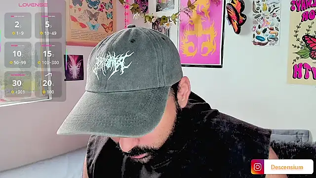 johnnyalx online show from November 5, 7:49 pm