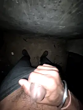 breejs online show from December 4, 3:52 pm