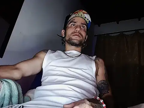 Snapshot of Christian_Stiven1 chatting on February 4, 4:59 am Christian Stiven1 online show from February 4, 4:59 am