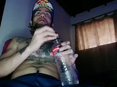 Snapshot of Christian_Stiven1 chatting on March 2, 10:23 pm Christian Stiven1 online show from March 2, 10:23 pm