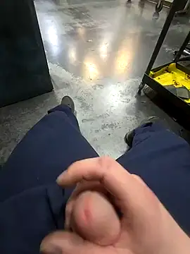 Snapshot of WhiteMeat069 chatting on March 15, 3:40 am WhiteMeat069 online show from March 15, 3:40 am