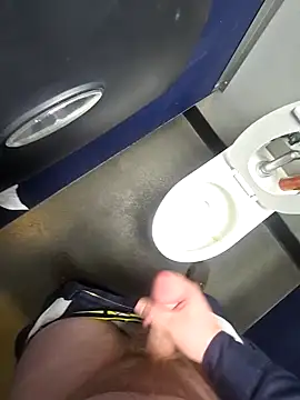 Snapshot of WhiteMeat069 chatting on January 22, 5:59 am WhiteMeat069 online show from January 22, 5:59 am