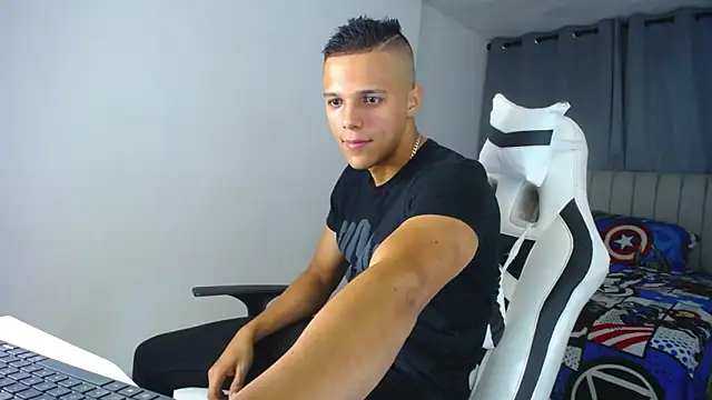 DavidAngell7 online show from February 8, 4:47 am