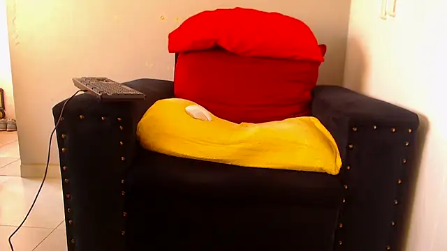 zuluboyxx online show from July 29, 6:12 am