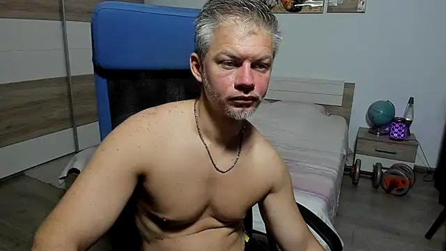RobbyShawz online show from July 16, 5:03 am