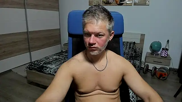 RobbyShawz online show from July 15, 4:52 am