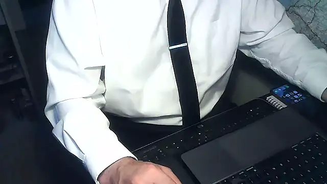 Snapshot of DUDURA@xh chatting on December 6, 7:21 am DUDURAxh online show from December 6, 7:21 am