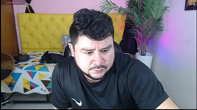 oso dirty  online show from December 4, 5:33 pm