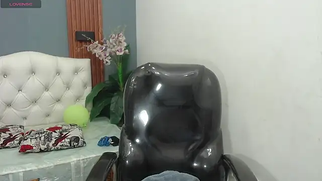 oso dirty  online show from March 22, 5:40 pm