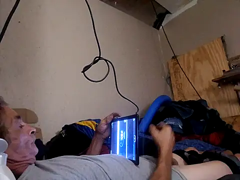 sausylolly online show from September 19, 8:15 am